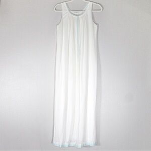 Vintage Miss Elaine Maxi Nightgown